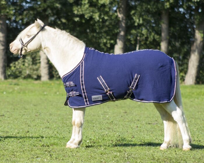 falabella-fleece